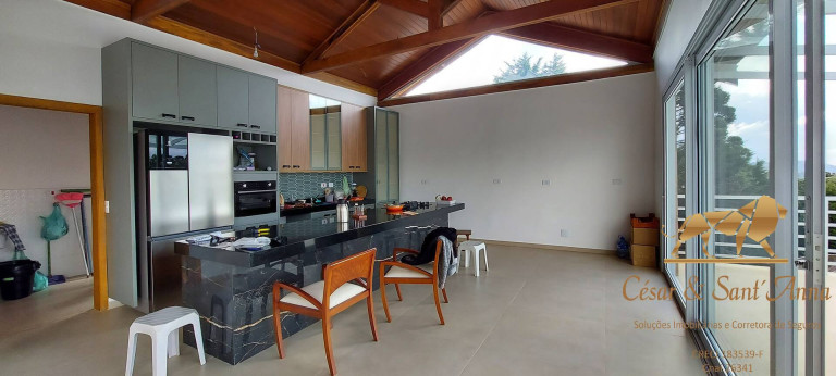 Imagem Casa com 4 Quartos à Venda, 1.100 m² em Alto Capivari - Campos Do Jordão Imagem Casa com 4 Quartos à Venda, 1.100 m² em Alto Capivari - Campos Do Jordão