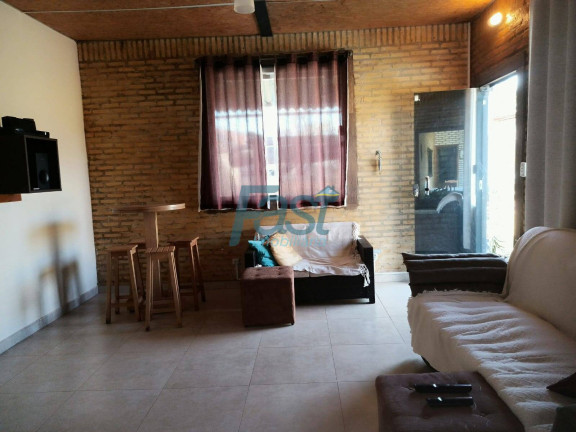 Imagem Casa com 2 Quartos à Venda, 200 m² em Chapada Dos Guimarães Imagem Casa com 2 Quartos à Venda, 200 m² em Chapada Dos Guimarães