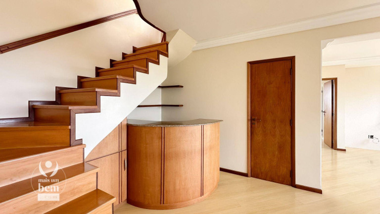 Imagem Cobertura com 3 Quartos à Venda, 129 m² em Cabral - Curitiba