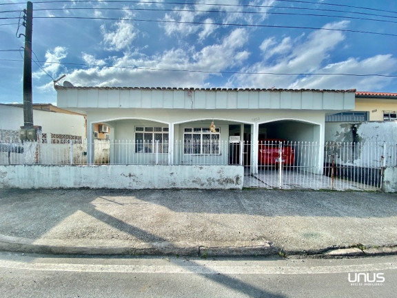 Imagem Casa com 3 Quartos à Venda, 330 m² em Areias - São José