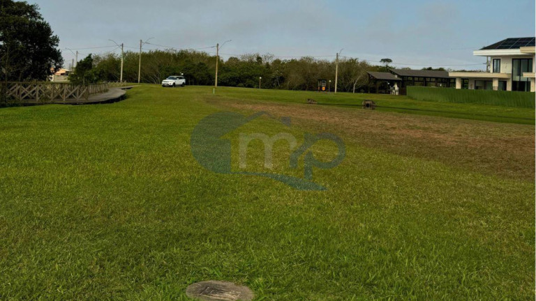 Casa à Venda, 1.698 m² em Engenho Velho - Torres