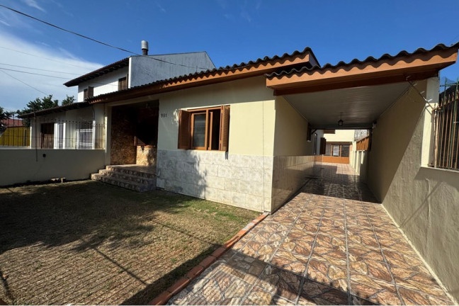 Imagem Casa com 3 Quartos à Venda, 192 m² em Sarandi - Porto Alegre Imagem Casa com 3 Quartos à Venda, 192 m² em Sarandi - Porto Alegre