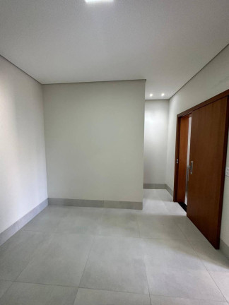 Imagem Casa de Condomínio com 3 Quartos à Venda, 230 m² em Condomínio Belvedere Ii - Cuiabá Imagem Casa de Condomínio com 3 Quartos à Venda, 230 m² em Condomínio Belvedere Ii - Cuiabá