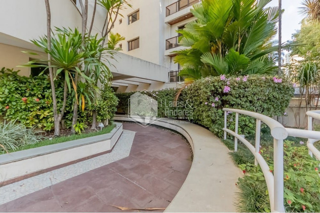 Imagem Apartamento com 2 Quartos à Venda, 45 m² em Aclimação - São Paulo