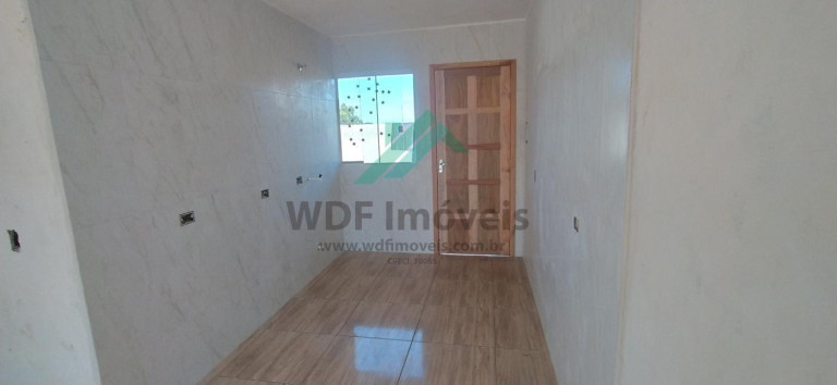 Imagem Casa com 3 Quartos à Venda, 50 m² em Campo Pequeno - Colombo Imagem Casa com 3 Quartos à Venda, 50 m² em Campo Pequeno - Colombo