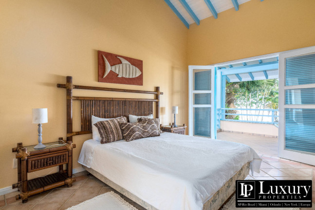 Imagem Casa de Condomínio com 5 Quartos à Venda, em Lagoinha - Ubatuba Imagem Casa de Condomínio com 5 Quartos à Venda, em Lagoinha - Ubatuba