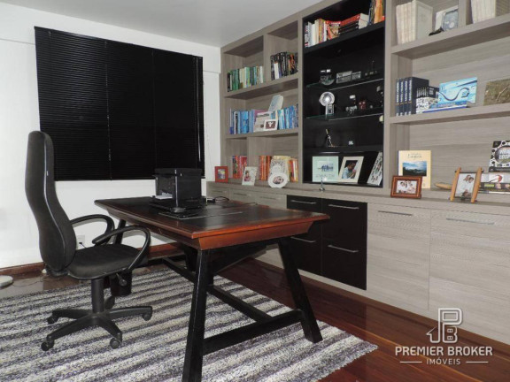 Imagem Casa com 4 Quartos à Venda, 230 m² em Carlos Guinle - Teresópolis Imagem Casa com 4 Quartos à Venda, 230 m² em Carlos Guinle - Teresópolis