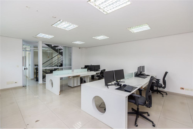 Imagem Casa com 9 Quartos à Venda, 304 m² em Vila Mariana - São Paulo Imagem Casa com 9 Quartos à Venda, 304 m² em Vila Mariana - São Paulo