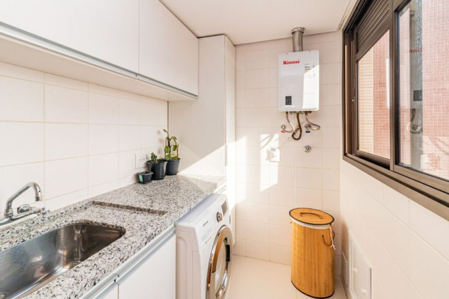 Imagem Apartamento com 2 Quartos à Venda, 75 m² em Petrópolis - Porto Alegre Imagem Apartamento com 2 Quartos à Venda, 75 m² em Petrópolis - Porto Alegre