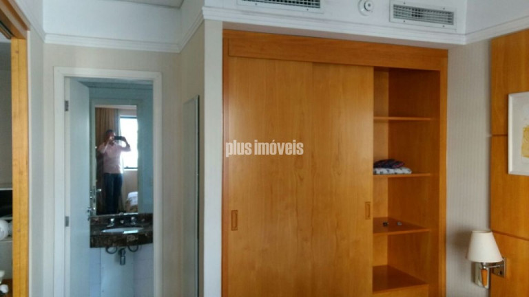 Imagem Imóvel com 1 Quarto à Venda, 30 m² em Moema - São Paulo Imagem Imóvel com 1 Quarto à Venda, 30 m² em Moema - São Paulo
