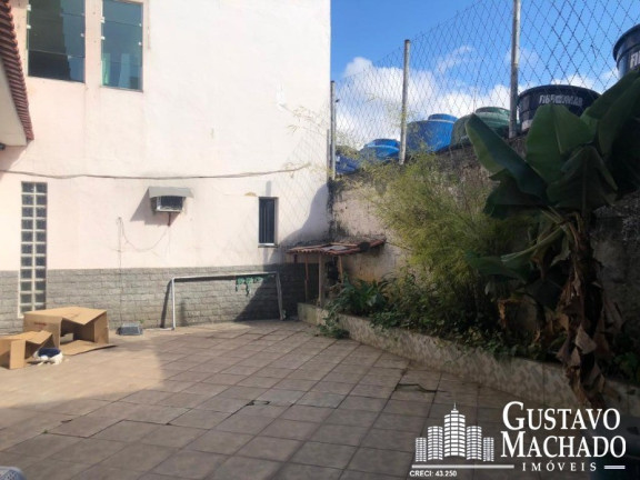 Imagem Casa com 5 Quartos à Venda, 228 m² em Centro - Volta Redonda