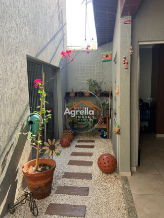 Imagem Casa com 3 Quartos à Venda, 200 m² em Jardim Rosa Cruz - Mogi Guaçu Imagem Casa com 3 Quartos à Venda, 200 m² em Jardim Rosa Cruz - Mogi Guaçu