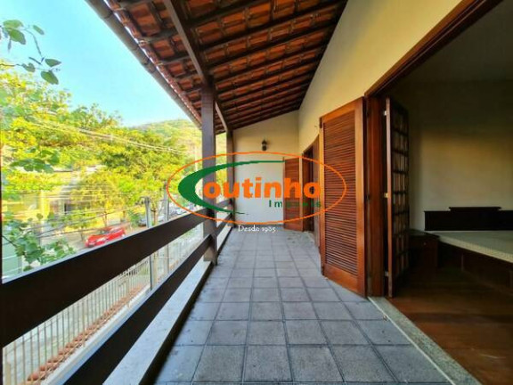 Imagem Casa com 7 Quartos à Venda, 371 m² em Rocha - Rio De Janeiro Imagem Casa com 7 Quartos à Venda, 371 m² em Rocha - Rio De Janeiro