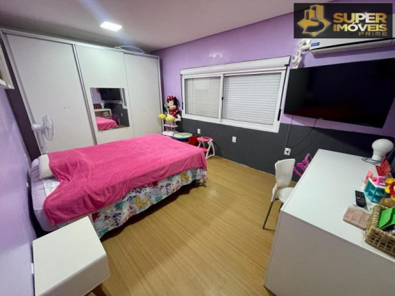 Imagem Casa com 3 Quartos à Venda, 360 m² em Laranjal - Pelotas