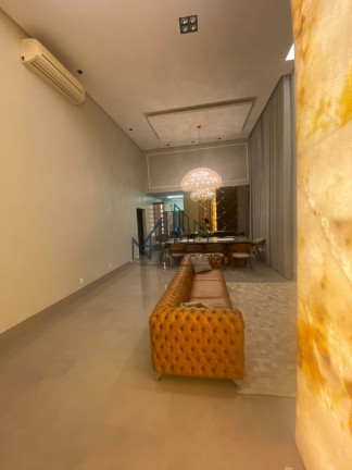 Imagem Casa com 3 Quartos à Venda, 525 m² em Vila Rosa - Goiânia Imagem Casa com 3 Quartos à Venda, 525 m² em Vila Rosa - Goiânia