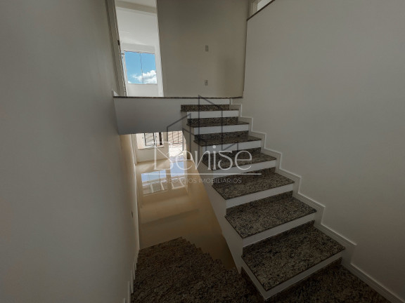 Imagem Casa com 3 Quartos à Venda, 127 m² em Nova Esperança - Balneário Camboriú