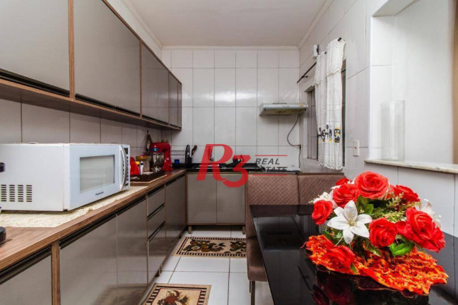 Imagem Casa com 2 Quartos à Venda, 180 m² em Marapé - Santos Imagem Casa com 2 Quartos à Venda, 180 m² em Marapé - Santos