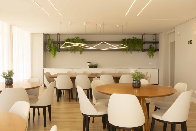 Imagem Imóvel com 3 Quartos à Venda, 102 m² em Cristo Rei - Curitiba Imagem Imóvel com 3 Quartos à Venda, 102 m² em Cristo Rei - Curitiba