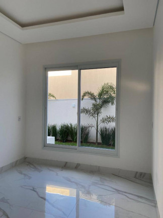 Imagem Casa com 4 Quartos à Venda, 253 m² em Condomínio Florais Cuiabá Residencial - Cuiabá Imagem Casa com 4 Quartos à Venda, 253 m² em Condomínio Florais Cuiabá Residencial - Cuiabá
