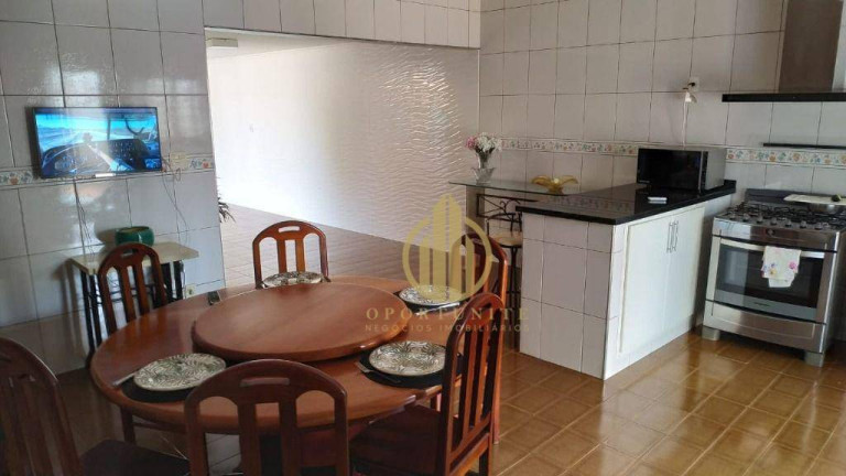 Imagem Casa com 3 Quartos à Venda, 262 m² em Centro - Jardinópolis Imagem Casa com 3 Quartos à Venda, 262 m² em Centro - Jardinópolis