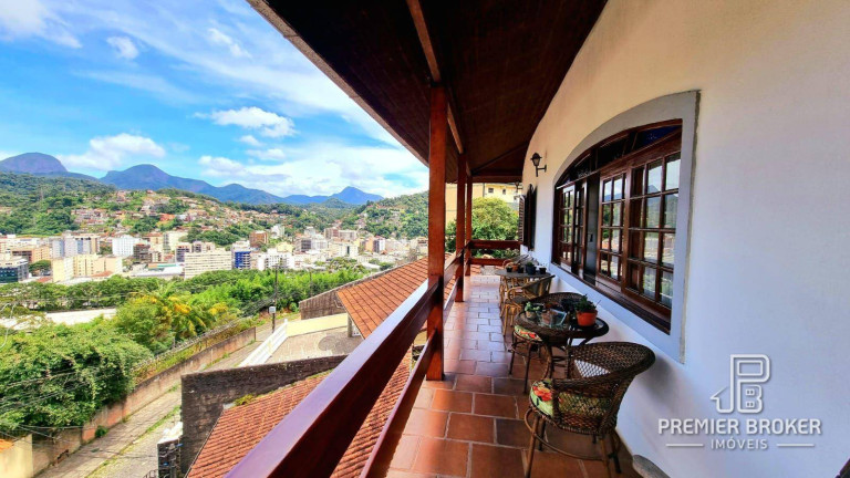 Imagem Casa com 4 Quartos à Venda, 167 m² em Fazendinha - Teresópolis Imagem Casa com 4 Quartos à Venda, 167 m² em Fazendinha - Teresópolis