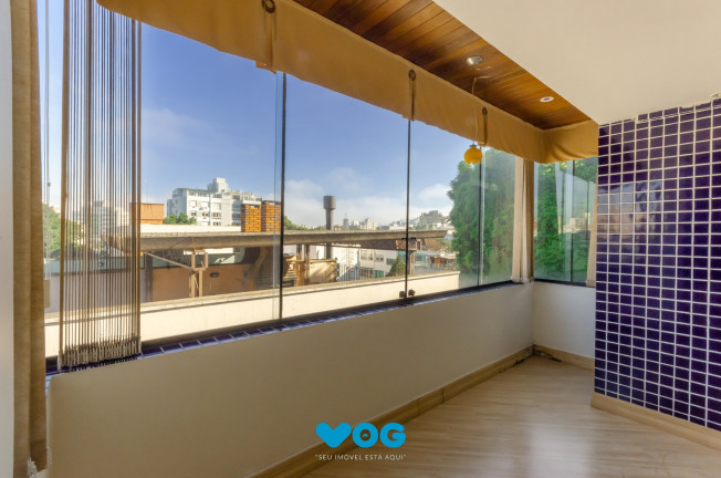 Imagem Imóvel com 2 Quartos à Venda, 135 m² em Petrópolis - Porto Alegre Imagem Imóvel com 2 Quartos à Venda, 135 m² em Petrópolis - Porto Alegre