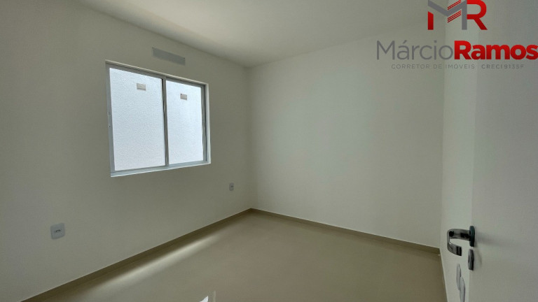 Imagem Casa com 4 Quartos à Venda, 127 m² em Centro - Eusébio Imagem Casa com 4 Quartos à Venda, 127 m² em Centro - Eusébio