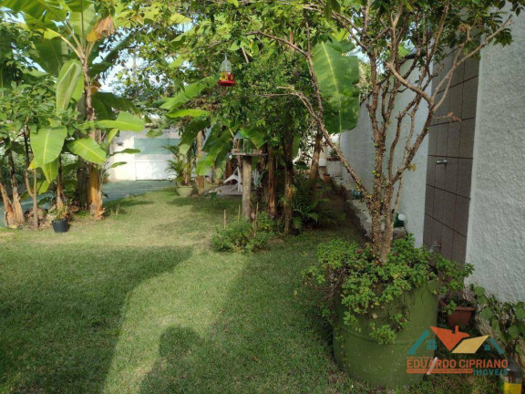 Imagem Casa com 6 Quartos à Venda, 317 m² em Centro - Caraguatatuba
