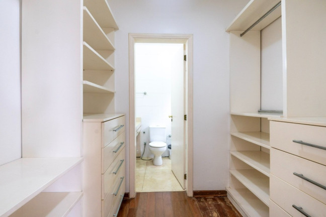 Imagem Casa com 6 Quartos à Venda, em Granja Carneiro Viana - Cotia Imagem Casa com 6 Quartos à Venda, em Granja Carneiro Viana - Cotia