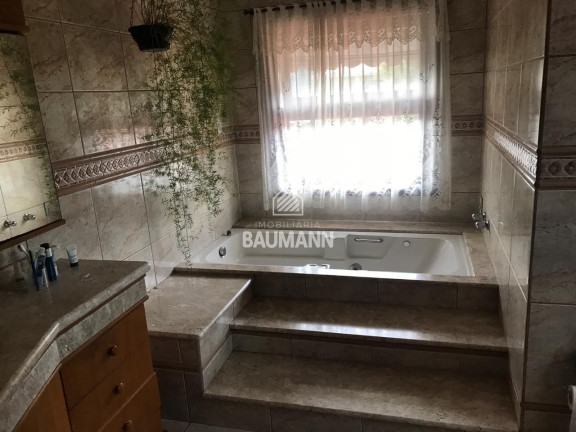Imagem Casa com 3 Quartos à Venda, 280 m² em Centro - Porto Belo Imagem Casa com 3 Quartos à Venda, 280 m² em Centro - Porto Belo