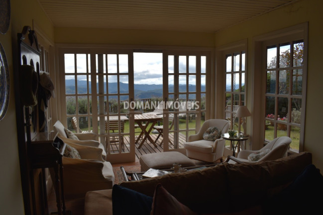 Imagem Casa com 4 Quartos à Venda, 250 m² em Região Da Pedra Do Fogo - Campos Do Jordão Imagem Casa com 4 Quartos à Venda, 250 m² em Região Da Pedra Do Fogo - Campos Do Jordão