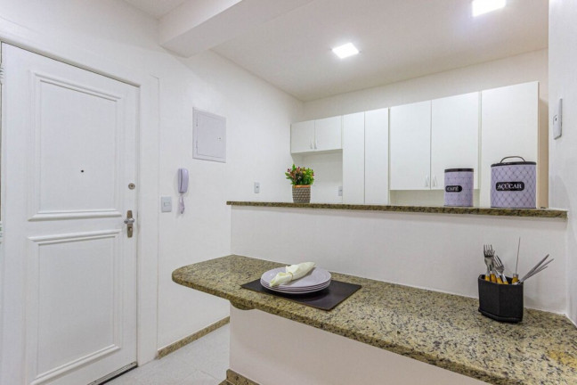 Imagem Imóvel com 2 Quartos à Venda, 92 m² em Gávea - Rio De Janeiro Imagem Imóvel com 2 Quartos à Venda, 92 m² em Gávea - Rio De Janeiro