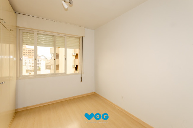 Imagem Imóvel com 2 Quartos à Venda, 72 m² em Santa Cecília - Porto Alegre Imagem Imóvel com 2 Quartos à Venda, 72 m² em Santa Cecília - Porto Alegre