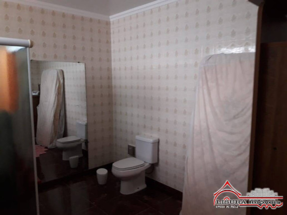 Imagem Casa com 2 Quartos à Venda, 200 m² em Centro - Jacareí Imagem Casa com 2 Quartos à Venda, 200 m² em Centro - Jacareí
