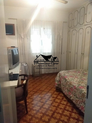 Imagem Casa com 3 Quartos à Venda, 195 m² em Vila Paraíba - Guaratinguetá Imagem Casa com 3 Quartos à Venda, 195 m² em Vila Paraíba - Guaratinguetá