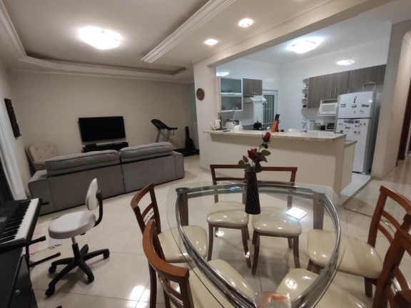 Imagem Casa com 3 Quartos à Venda, 361 m² em Cambuci - São Paulo