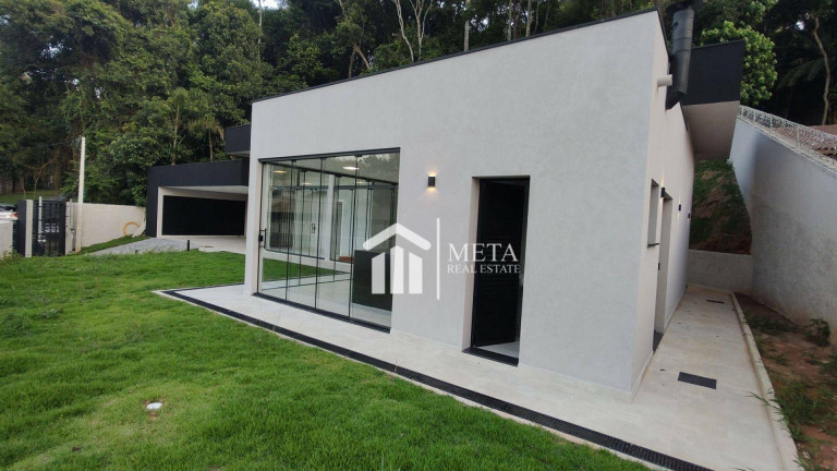 Imagem Imóvel com 3 Quartos à Venda, 208 m² em Serra Da Cantareira - Mairiporã