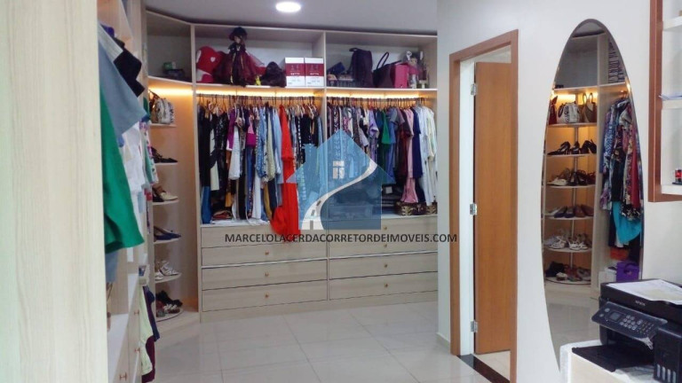 Imagem Casa com 6 Quartos à Venda, 300 m² em Adrianópolis - Manaus Imagem Casa com 6 Quartos à Venda, 300 m² em Adrianópolis - Manaus