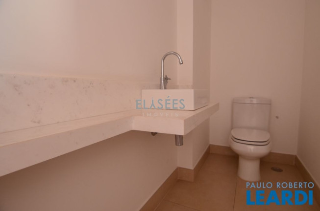 Imagem Sobrado com 4 Quartos à Venda, 321 m² em Vila Morumbi - São Paulo Imagem Sobrado com 4 Quartos à Venda, 321 m² em Vila Morumbi - São Paulo