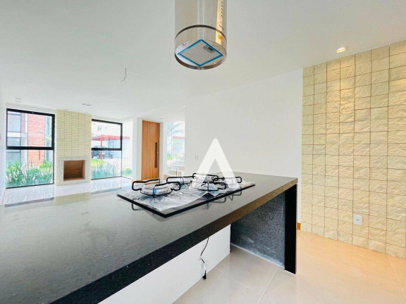 Imagem Casa com 4 Quartos à Venda, 150 m² em Tijuca - Teresópolis Imagem Casa com 4 Quartos à Venda, 150 m² em Tijuca - Teresópolis