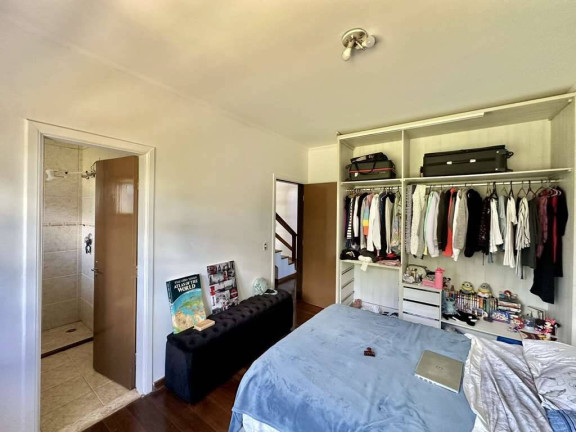 Imagem Casa com 3 Quartos à Venda, 255 m² em Granja Viana - Carapicuíba Imagem Casa com 3 Quartos à Venda, 255 m² em Granja Viana - Carapicuíba