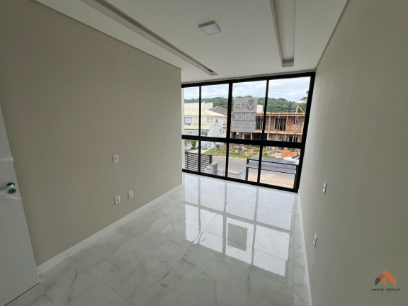 Imagem Casa com 3 Quartos à Venda, 126 m²