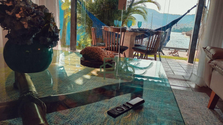 Imagem Casa com 5 Quartos à Venda, 587 m² em Marinas - Angra Dos Reis Imagem Casa com 5 Quartos à Venda, 587 m² em Marinas - Angra Dos Reis