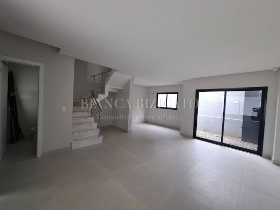 Imagem Casa de Condomínio com 3 Quartos à Venda, 159 m² em São Lourenço - Curitiba Imagem Casa de Condomínio com 3 Quartos à Venda, 159 m² em São Lourenço - Curitiba