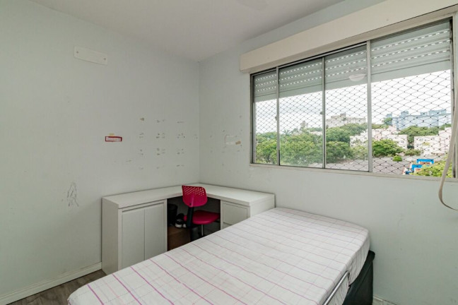 Imagem Apartamento com 3 Quartos à Venda, 63 m² em Santo Antônio - Porto Alegre Imagem Apartamento com 3 Quartos à Venda, 63 m² em Santo Antônio - Porto Alegre