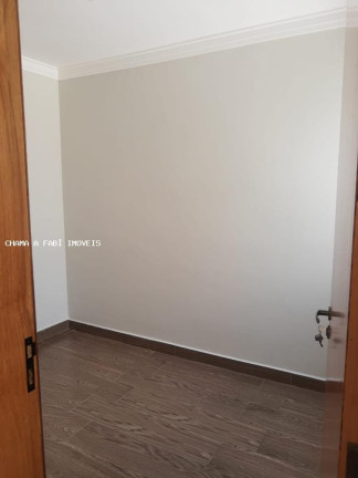 Imagem Casa com 3 Quartos à Venda, 180 m² em Vila Carrão - São Paulo