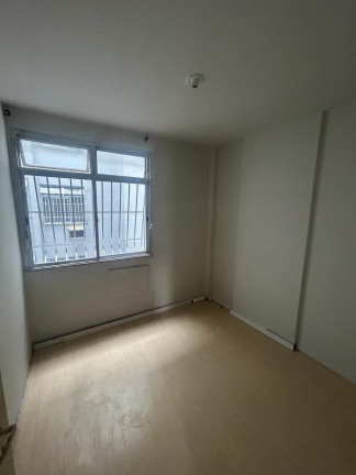 Imagem Imóvel com 2 Quartos à Venda, 70 m² em Centro - Niterói Imagem Imóvel com 2 Quartos à Venda, 70 m² em Centro - Niterói