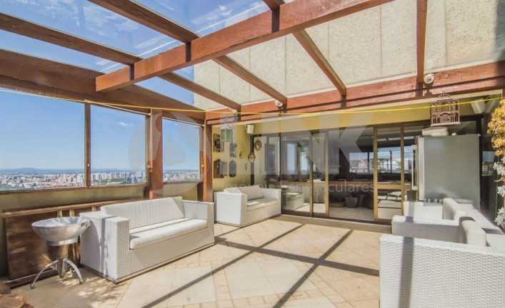 Imagem Imóvel com 4 Quartos à Venda, 600 m² em Três Figueiras - Porto Alegre Imagem Imóvel com 4 Quartos à Venda, 600 m² em Três Figueiras - Porto Alegre