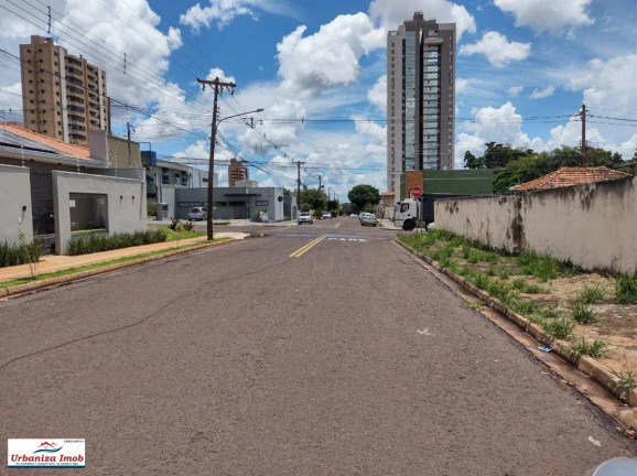 Imagem Terreno à Venda, em São Francisco - Campo Grande Imagem Terreno à Venda, em São Francisco - Campo Grande