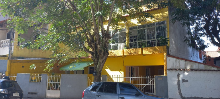Imagem Casa com 8 Quartos à Venda, 300 m² em Algodoal - Cabo Frio